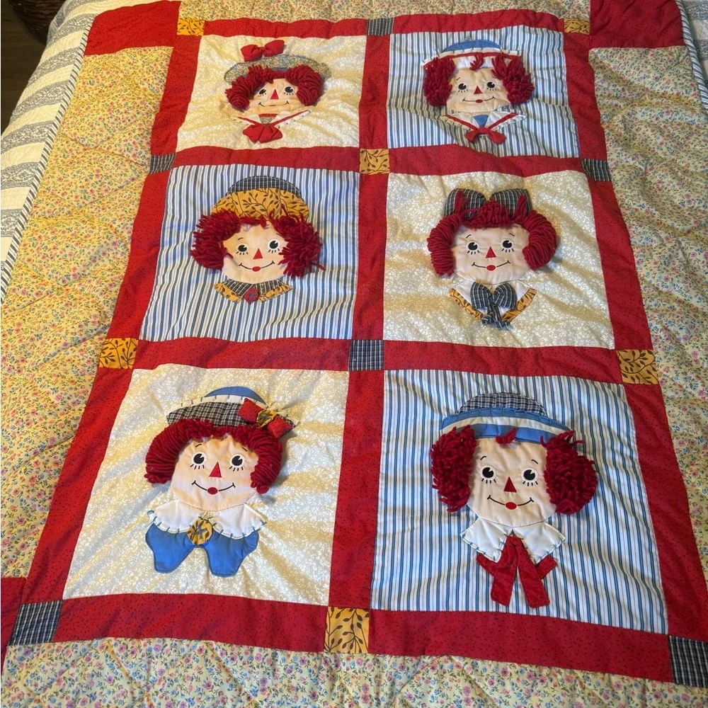 42x50” Handmade Raggedy Ann and Andy Quilt